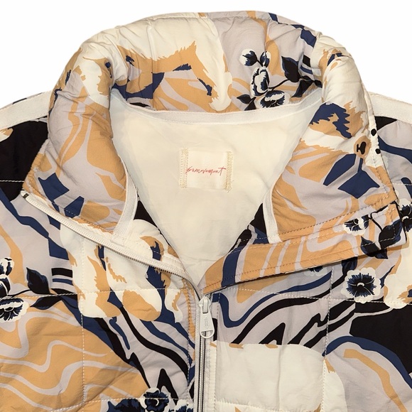 NWT FP Movement Pippa Polar Bear Printed Packable Puffer Jacket | Medium - Picture 6 of 11